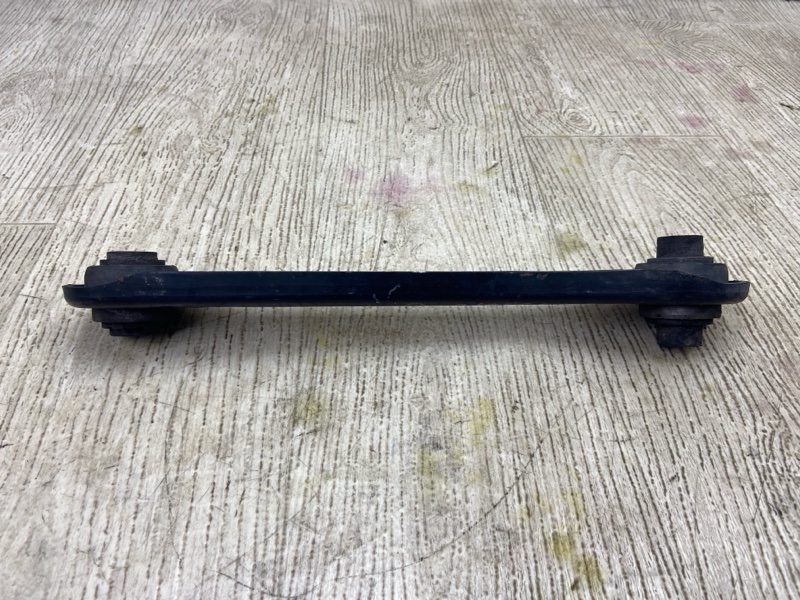 Рычаг задней подвески поперечный нижний левый TIGUAN 08-17 2011 5N 2.0 CCTA