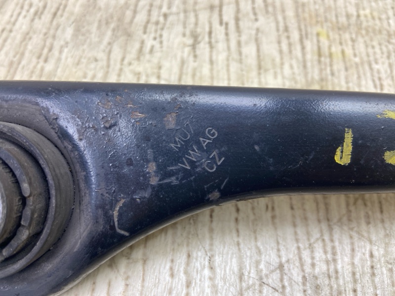 Рычаг задней подвески поперечный нижний левый TIGUAN 08-17 2011 5N 2.0 CCTA