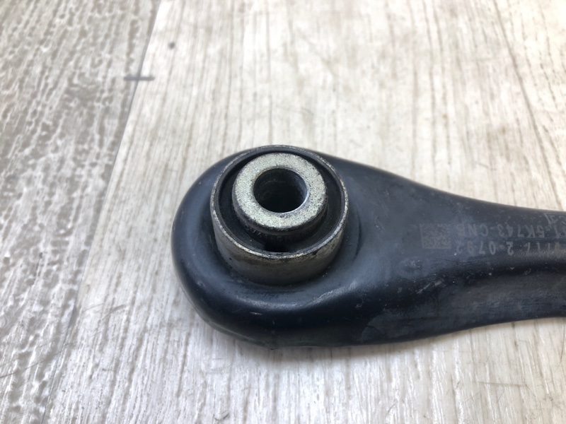 Рычаг задней подвески поперечный ESCAPE 12-19 2018 TM2 2.5 T25HDEX