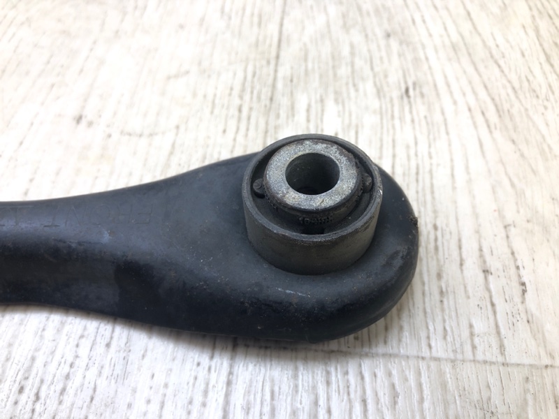 Рычаг задней подвески поперечный ESCAPE 12-19 2018 TM2 2.5 T25HDEX