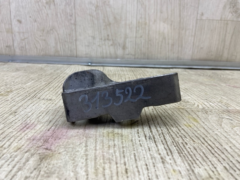 Кронштейн TIGUAN 08-17 2011 5N 2.0 CCTA