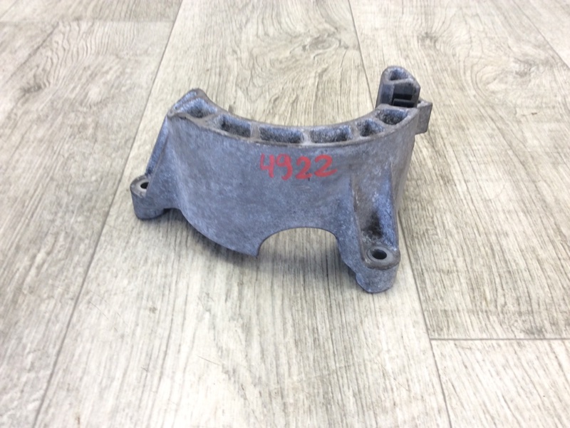 Кронштейн генератора PORSCHE CAYENNE 02-07 2006 955 4.5i M48 94811520401 Б/У