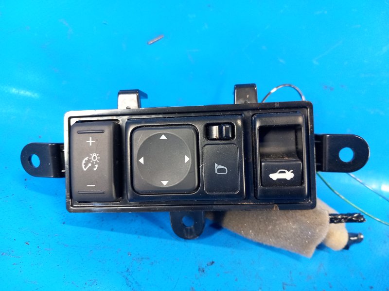 Блок управления зеркалами NISSAN SENTRA B17 12-21 2015 B17 1.8 MRA8DE 255703RA1A Б/У