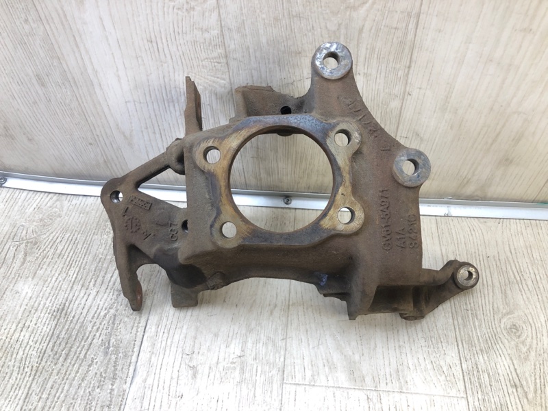 Цапфа задняя левая ESCAPE 12-19 2018 TM2 2.5 T25HDEX Цапфа задняя левая ESCAPE 12-19 2018 TM2 2.5 T25HDEX