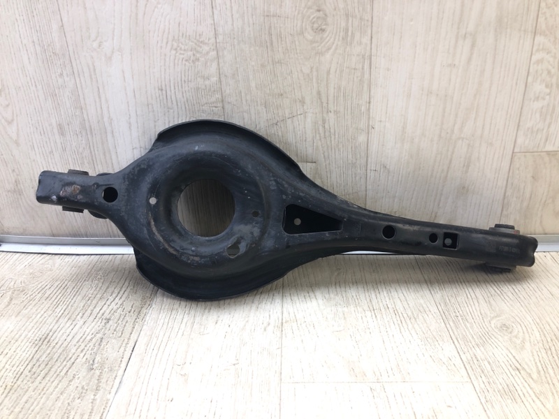 Рычаг задней подвески поперечный ESCAPE 12-19 2018 TM2 2.5 T25HDEX