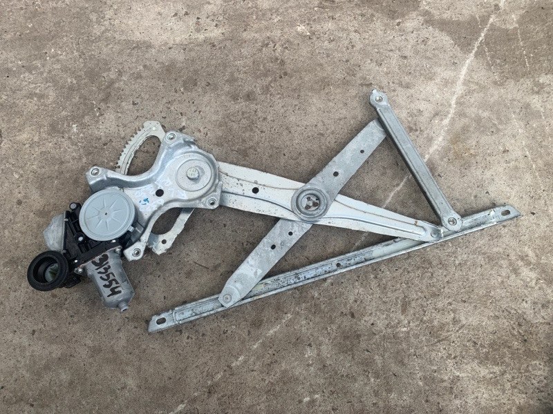 Запчасть стеклоподъемник задний левый LEXUS RX350/450 09-15 2011 3.5 2GR-FE 69802-0E060 Б/У Стеклоподъемник задний левый LEXUS RX350/450 09-15 2011 3.5 2GR-FE 69802-0E060 Б/У