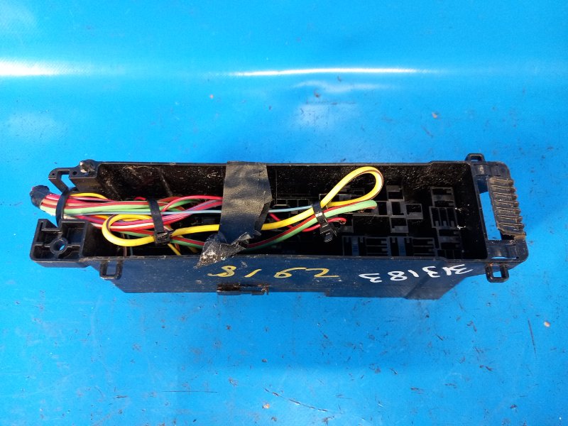 Блок предохранителей салон FORD FOCUS 10-18 2.0 C20HDEX