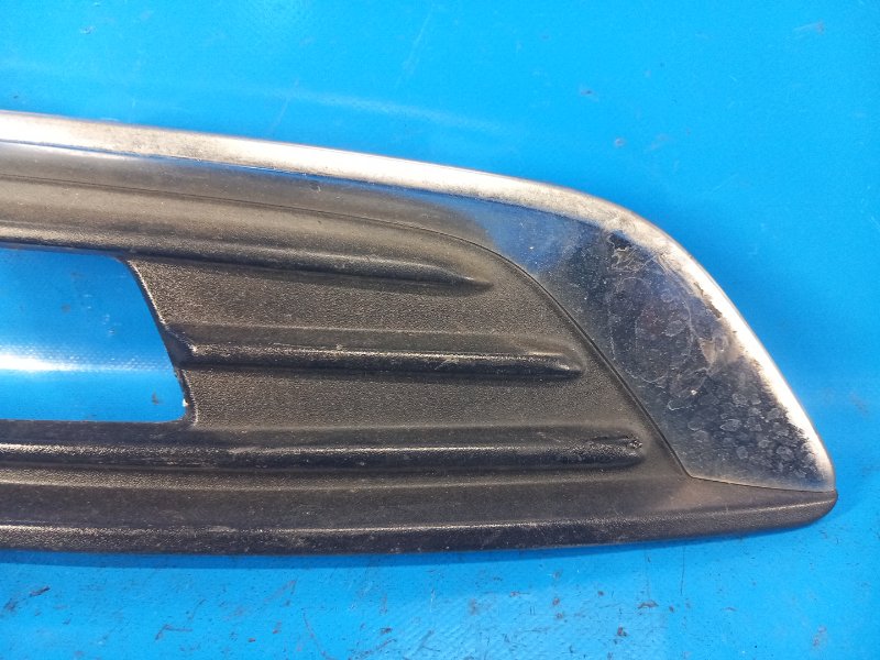 Накладка бампера передняя левая FORD FOCUS 10-18 2.0 C20HDEX