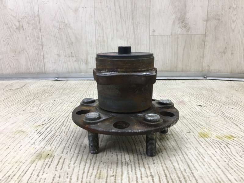 Ступица задняя MITSUBISHI OUTLANDER XL 05-13 2.4 4B12