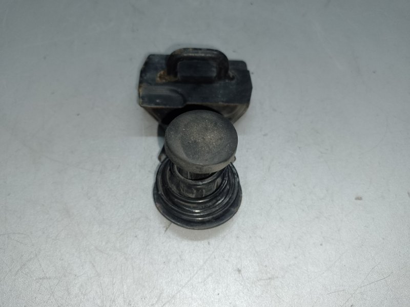 Отбойник капота GL-CLASS X164 06-12 2011 M273923 4.7L