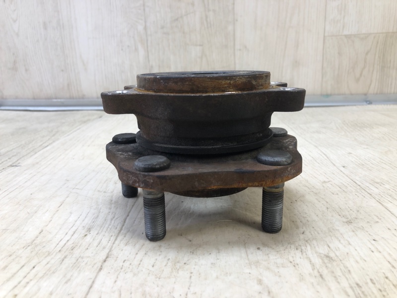 Ступица передняя NISSAN QASHQAI/ROGUE SPORT 14- J11 2.0L MR20DD