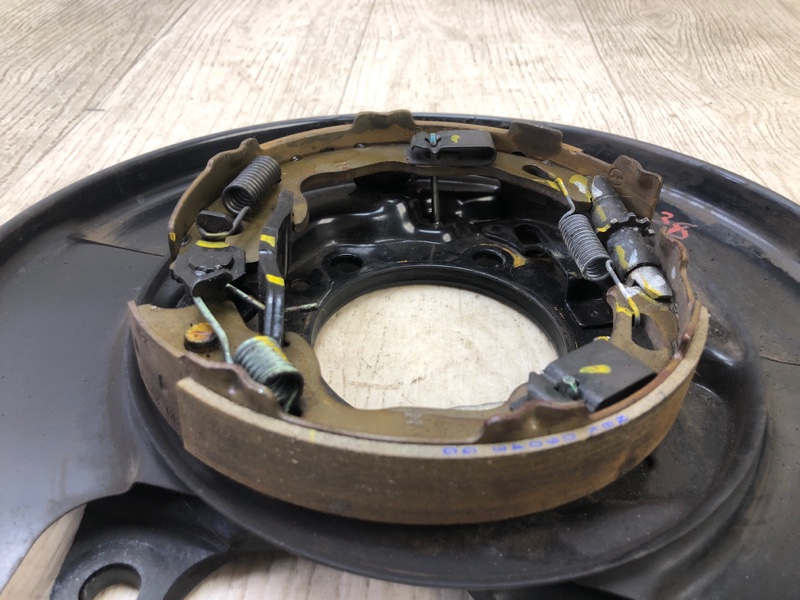 Тормозной механизм задний правый NISSAN QASHQAI/ROGUE SPORT 14- J11 2.0L MR20DD