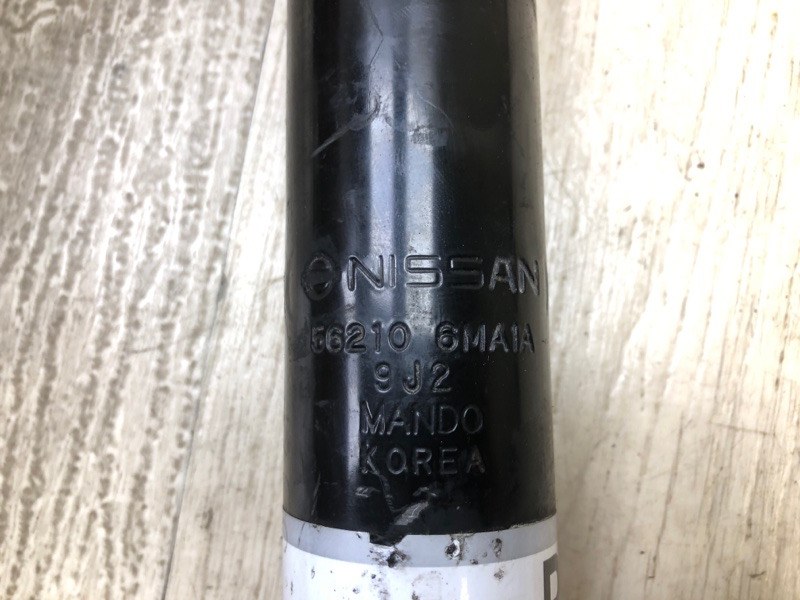 Амортизатор задний NISSAN QASHQAI/ROGUE SPORT 14- J11 2.0L MR20DD