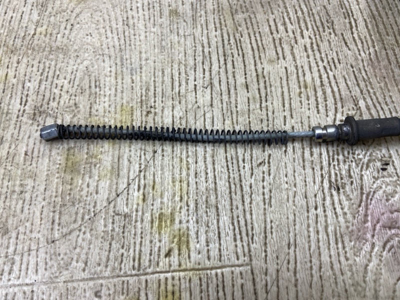 Трос стояночного тормоза правый MITSUBISHI OUTLANDER XL 05-13 2.4 4B12