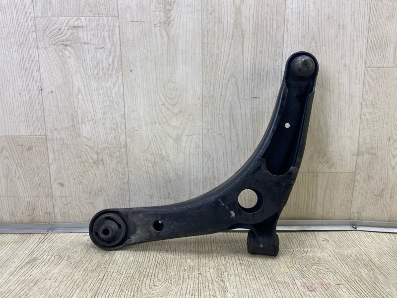 Рычаг передней подвески нижний правый OUTLANDER XL 05-13 2007 2.4 4B12