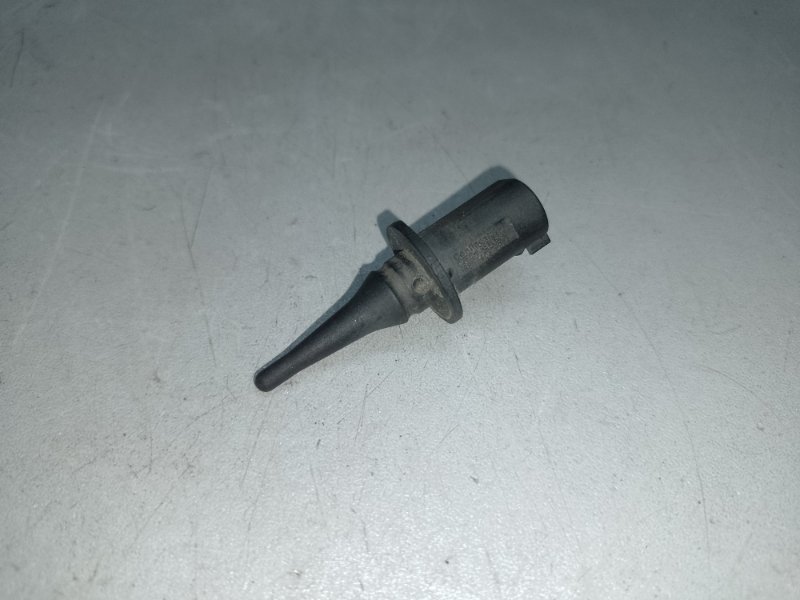 Запчасть датчик температуры воздуха MERCEDES GL-CLASS X164 06-12 2011 M273923 4.7L A 007 542 13 18 Б/У Датчик температуры воздуха MERCEDES GL-CLASS X164 06-12 2011 M273923 4.7L A 007 542 13 18 Б/У