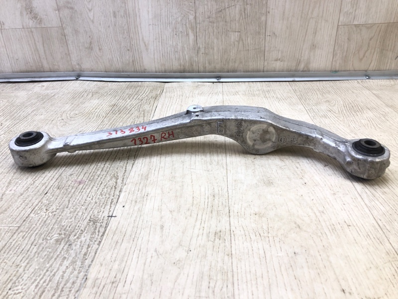 Рычаг задней подвески поперечный верхний правый NISSAN QASHQAI/ROGUE SPORT 14- 2020 J11 2.0L MR20DD 55120JD04A Б/У