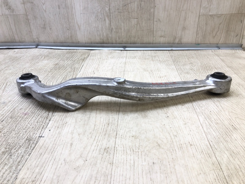 Рычаг задней подвески поперечный верхний правый QASHQAI/ROGUE SPORT 14- 2020 J11 2.0L MR20DD