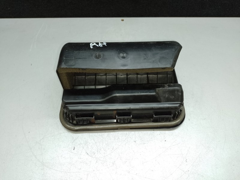 Клапан вентиляции салона задний правый GL-CLASS X164 06-12 2011 M273923 4.7L