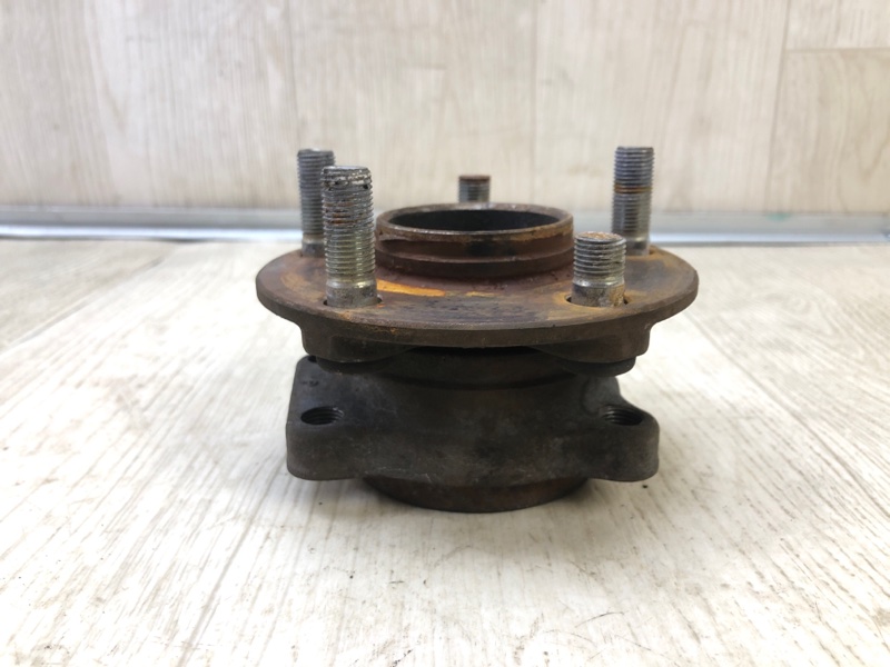 Ступица передняя LEGACY 09-15 BM 2012 SEDAN 3.6 EZ36