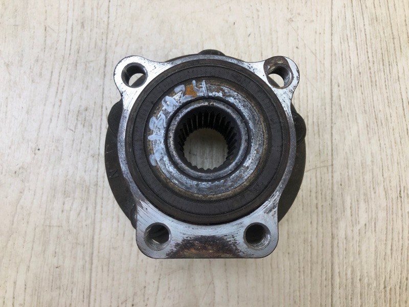 Ступица передняя LEGACY 09-15 BM 2012 SEDAN 3.6 EZ36