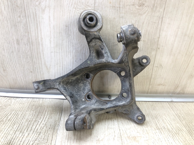 Цапфа задняя левая LEGACY 09-15 BM 2012 SEDAN 3.6 EZ36