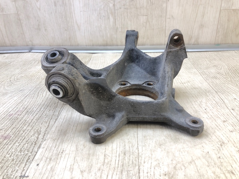 Цапфа задняя правая SUBARU LEGACY 09-15 BM SEDAN 3.6 EZ36