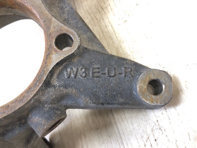 Цапфа задняя правая LEGACY 09-15 BM 2012 SEDAN 3.6 EZ36