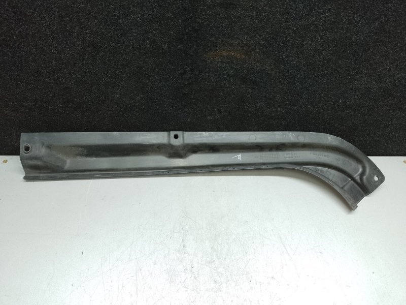 Накладка проема багажника правая GL-CLASS X164 06-12 2011 M273923 4.7L