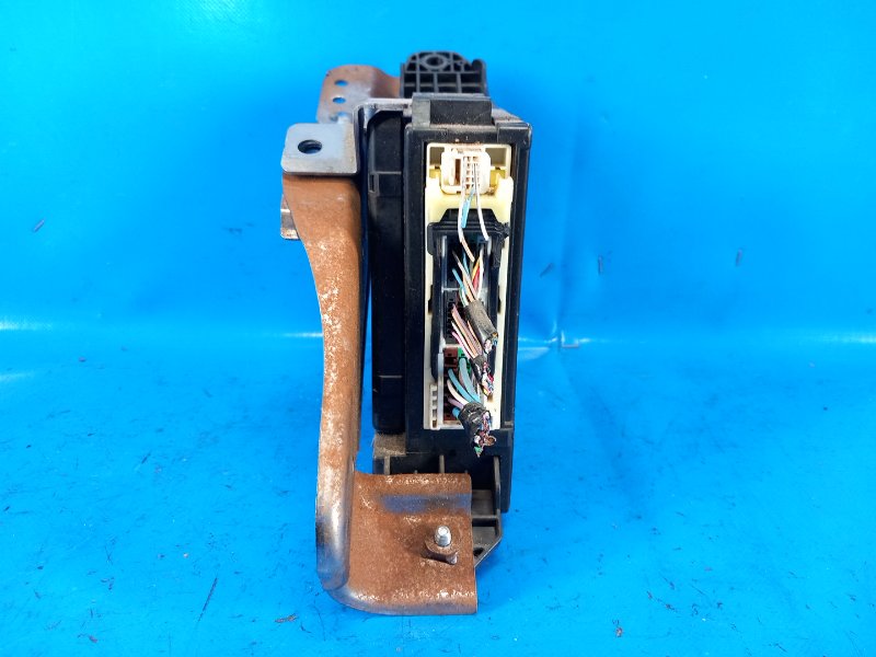 Блок предохранителей салон TUNDRA 07-13 2008 4.0 1GRFE