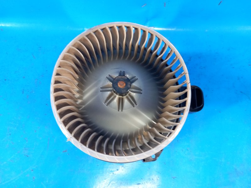 Моторчик печки TUNDRA 07-13 2008 4.0 1GRFE