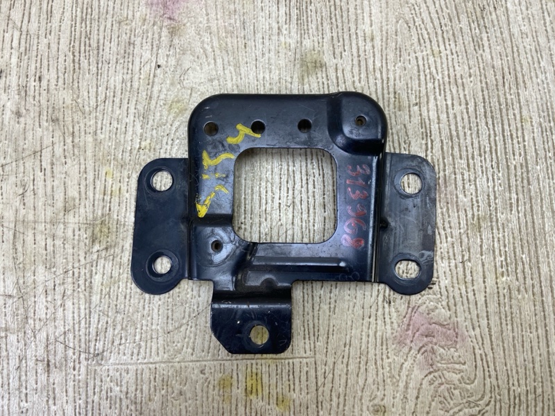 Кронштейн FORD FUSION 14- 2017 SEDAN C20HDTX DG936K034AC Б/У