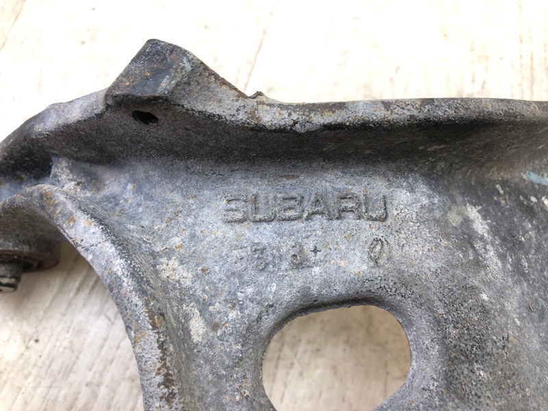 Рычаг задней подвески поперечный верхний левый LEGACY 09-15 BM 2012 SEDAN 3.6 EZ36