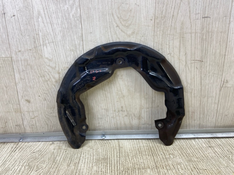 Защита тормозного диска передняя левая FUSION 14- 2017 SEDAN C20HDTX