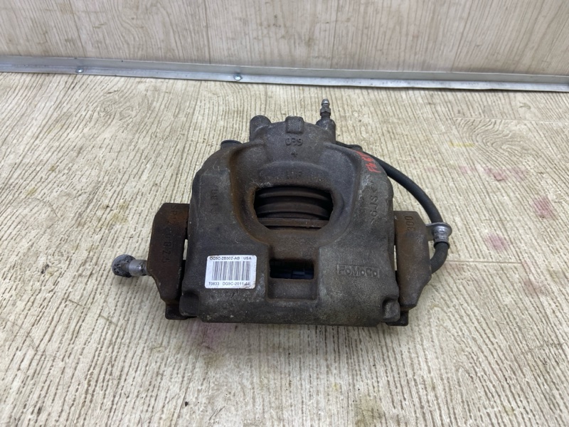 Суппорт тормозной передний левый FORD FUSION 14- 2017 SEDAN C20HDTX DG9Z-2B121-A Б/У