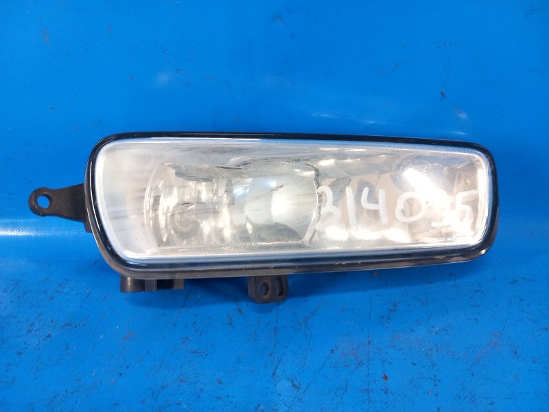 Противотуманная фара правая FORD FOCUS 10-18 2015 2.0 C20HDEX F1EZ-15200-A Б/У