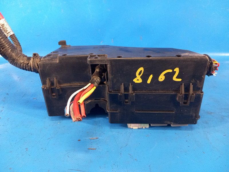 Блок предохранителей моторный отсек FOCUS 10-18 2015 2.0 C20HDEX