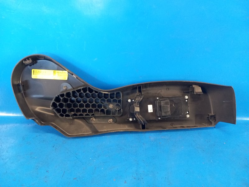 Накладка сиденья передняя левая FOCUS 10-18 2015 2.0 C20HDEX