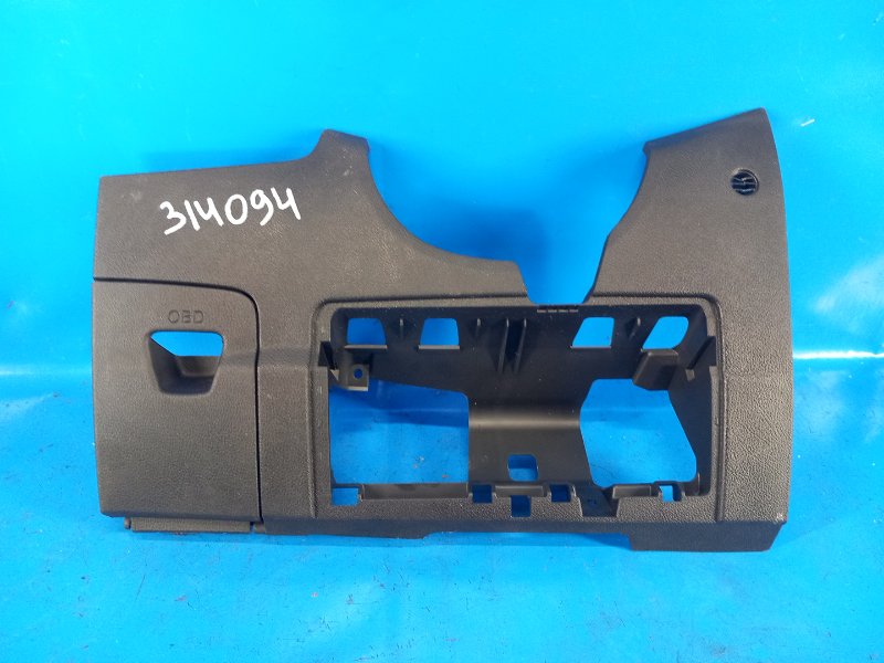 Накладка торпедо FORD FOCUS 10-18 2015 2.0 C20HDEX DV6Z-58043A88-AB Б/У