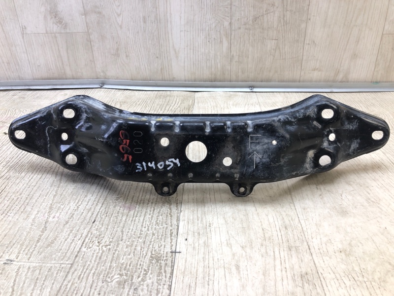 Балка под КПП SUBARU LEGACY 09-15 BM 2012 SEDAN 3.6 EZ36 41011AG02A Б/У