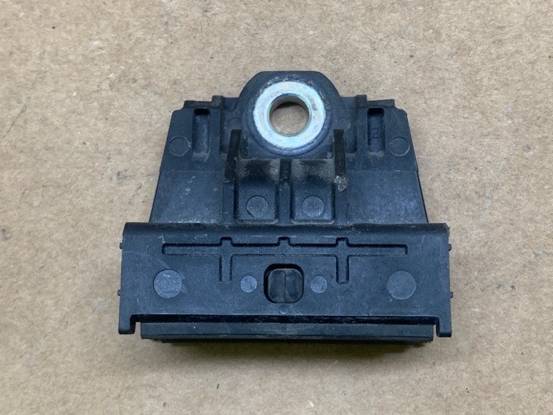 Крепление радиатора LEXUS RX350/450 09-15 2011 3.5 2GR-FE 88688-0E080 Б/У