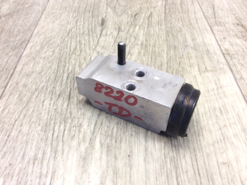 Клапан кондиционера KIA FORTE/CERATO TD 08-13 TD 2.0 G4KD