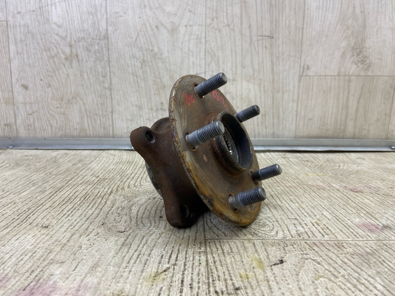 Запчасть ступица передняя правая TOYOTA CAMRY 70 17- 2018 GSV70 2.5 A25AFKS 4355006010 Б/У Ступица передняя правая TOYOTA CAMRY 70 17- 2018 GSV70 2.5 A25AFKS 4355006010 Б/У