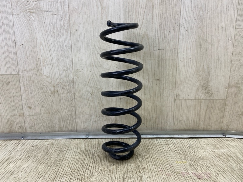 Пружина задней подвески TOYOTA CAMRY 70 17- 2018 GSV70 2.5 A25AFKS 4823106890 Б/У