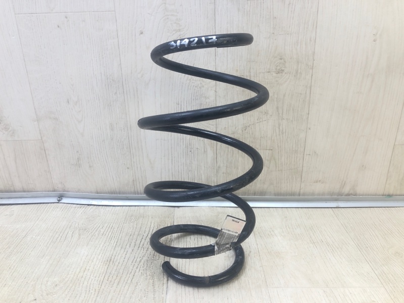 Пружина передней подвески правая TOYOTA CAMRY 70 17- 2018 GSV70 2.5 A25AFKS 4813106G70 Б/У