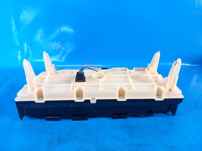 Блок управления печкой TOYOTA PRIUS - 30 09-17 ZVW30