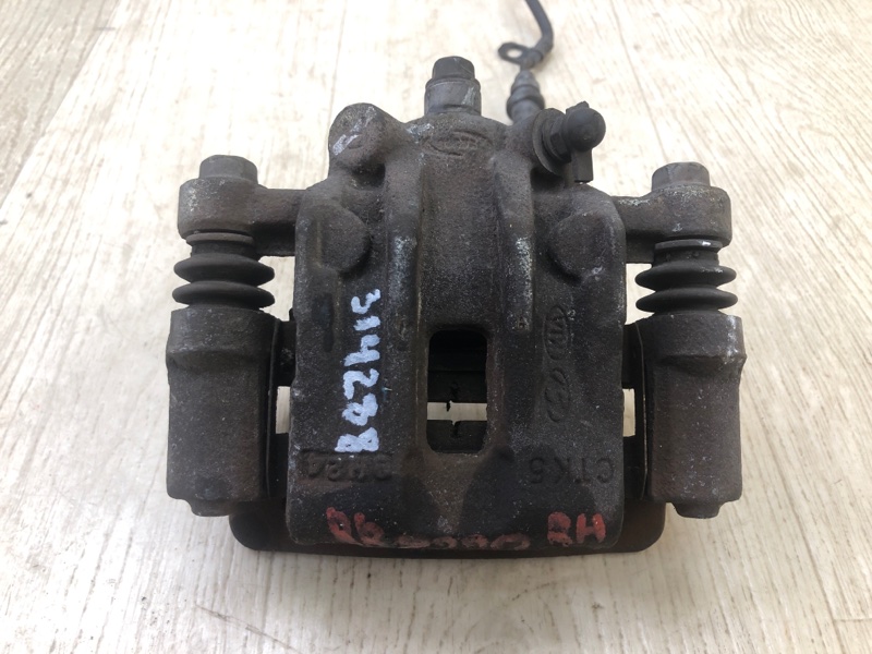 Запчасть суппорт тормозной задний правый KIA FORTE/CERATO TD 08-13 2009 TD 2.0 G4KD 582301M300 Б/У Суппорт тормозной задний правый KIA FORTE/CERATO TD 08-13 2009 TD 2.0 G4KD 582301M300 Б/У