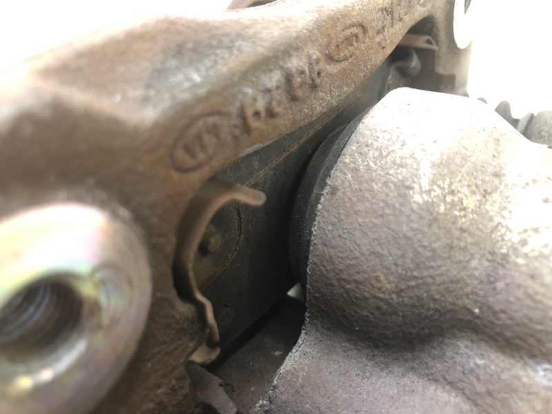 Суппорт тормозной задний правый FORTE/CERATO TD 08-13 2009 TD 2.0 G4KD Суппорт тормозной задний правый FORTE/CERATO TD 08-13 2009 TD 2.0 G4KD