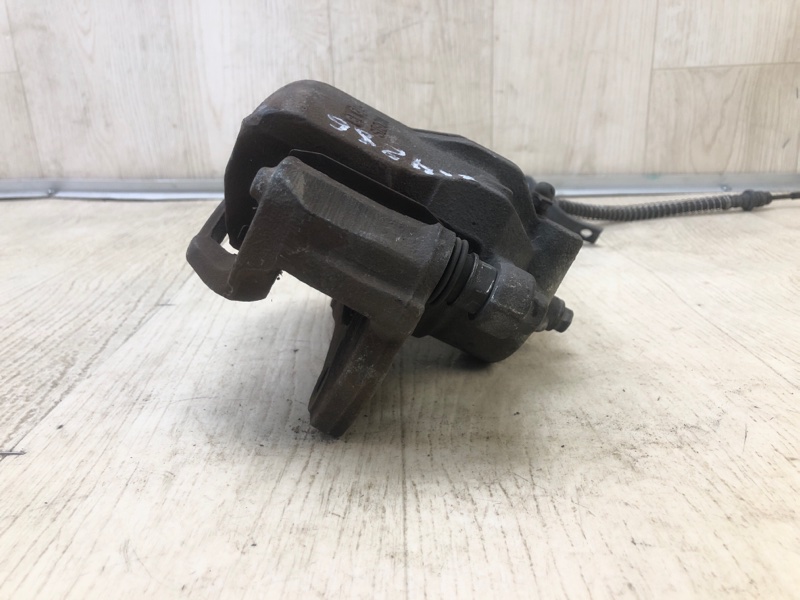 Суппорт тормозной передний левый KIA FORTE/CERATO TD 08-13 TD 2.0 G4KD Суппорт тормозной передний левый KIA FORTE/CERATO TD 08-13 TD 2.0 G4KD