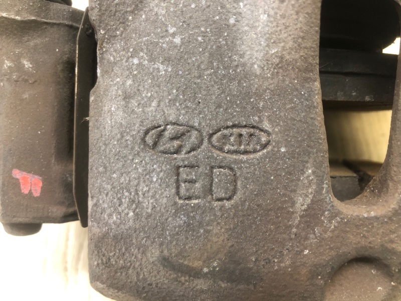 Суппорт тормозной передний левый FORTE/CERATO TD 08-13 2009 TD 2.0 G4KD Суппорт тормозной передний левый FORTE/CERATO TD 08-13 2009 TD 2.0 G4KD